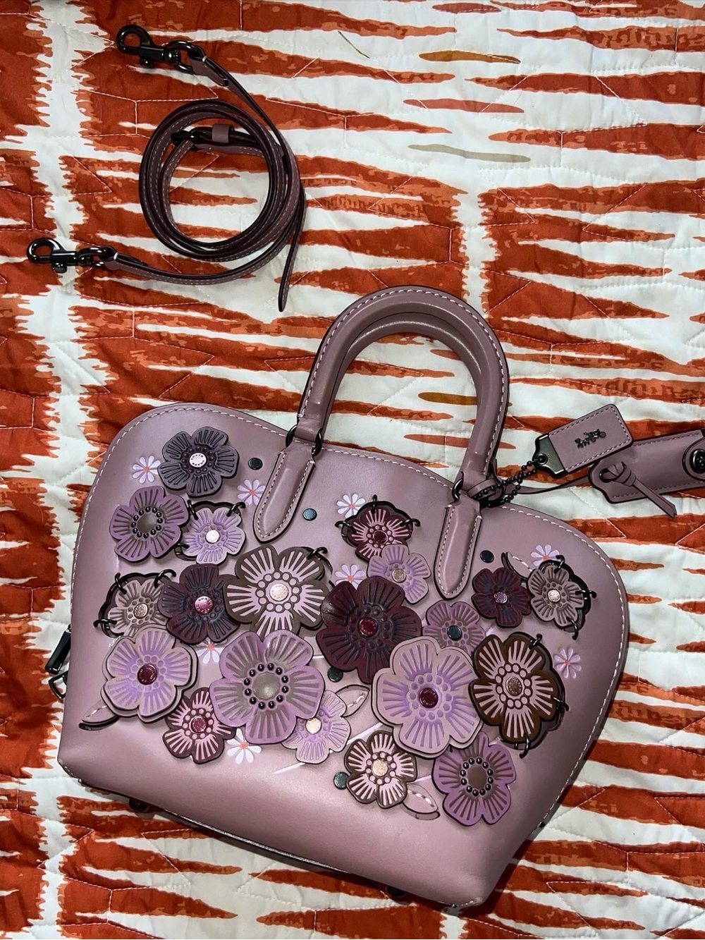COACH Dakotah Tea Rose Satchel 22 - Picture 5 of 7